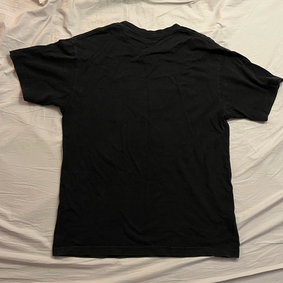 Vintage Black és T-Shirt with Large Neon Logo - Picture 7 of 7